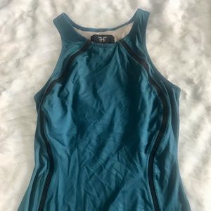 Heroine Sport workout top